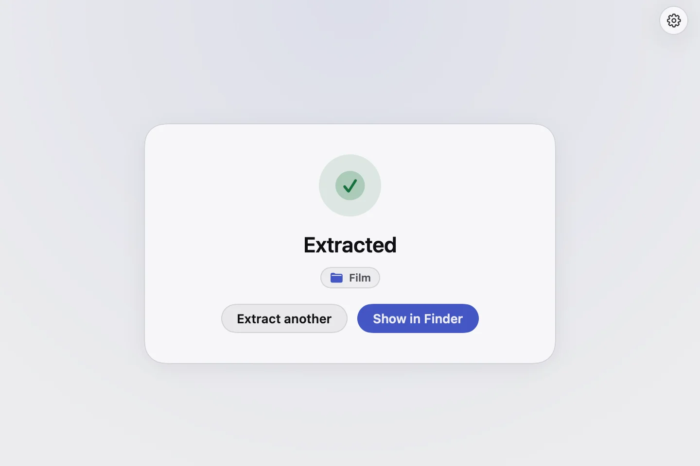 Rar Extractor after extracting, showing “Extracted”, the folder name Film, and buttons for Extract another and Show in Finder.